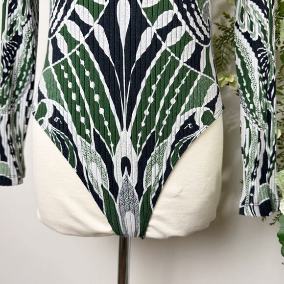 Farm Rio Printed Long-Sleeve Ribbed Bodysuit Green Black | Large - Picture 5 of 14
